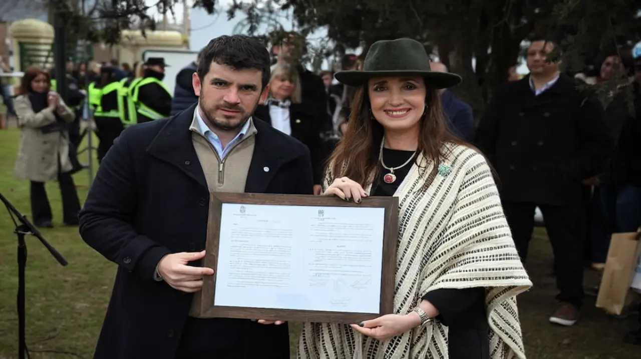Villarruel se mostró con Chiarella en la Expo Venado y volvió a marcar distancia con el Gobierno
