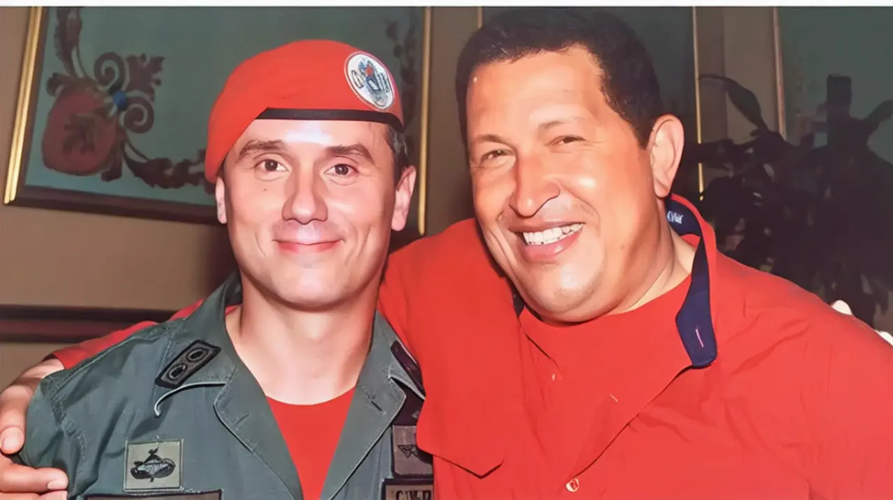 Sacan a Ornelas Ferreira del Secodena tras años en el núcleo militar chavista