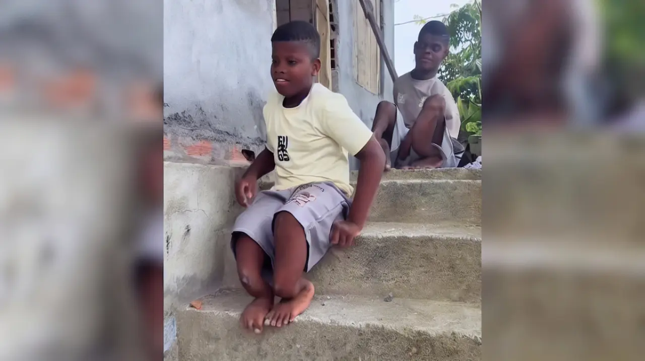 Dos hermanos con osteogénesis imperfecta sobrevivieron al sismo en Quibdó y perdieron su vivienda