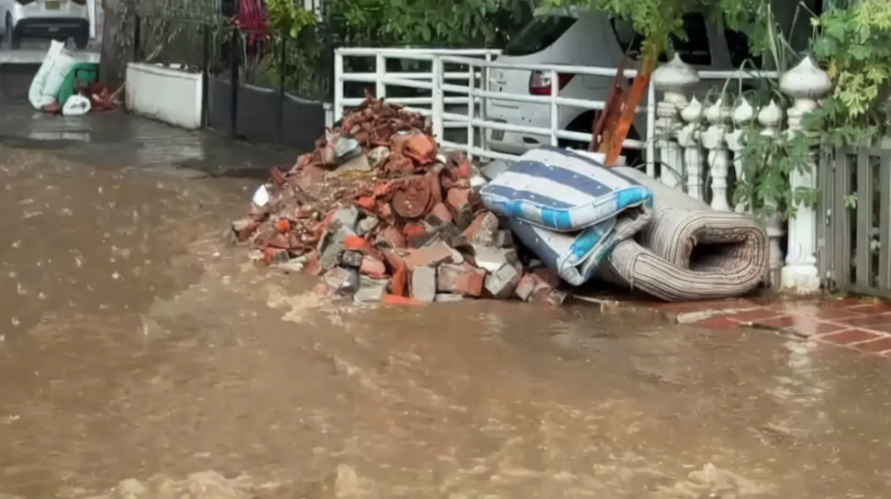 Lluvias agravan la emergencia en Roldanillo tras el sismo y dejan más viviendas en riesgo