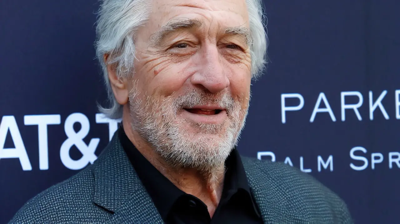 Robert De Niro cumple 83 años con vigencia en el cine y una vida personal reservada