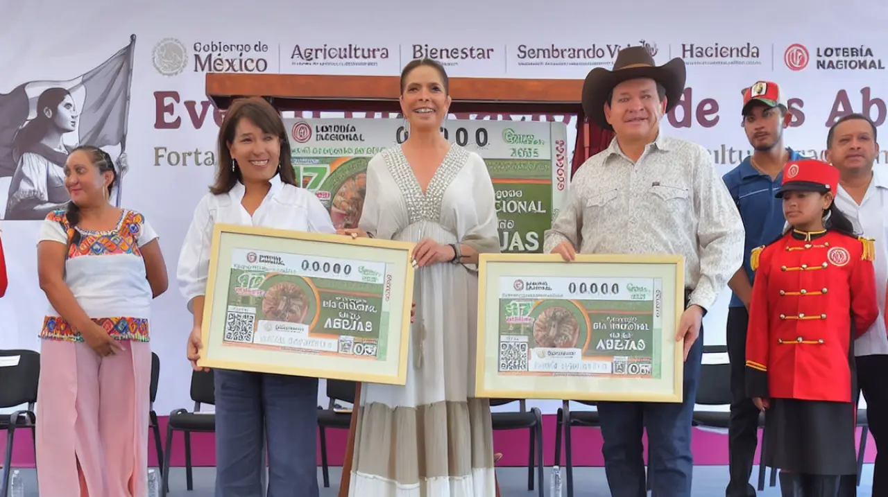 Lotería Nacional lanza billete por el Día Nacional de las Abejas y entrega apoyos a meliponicultoras mayas