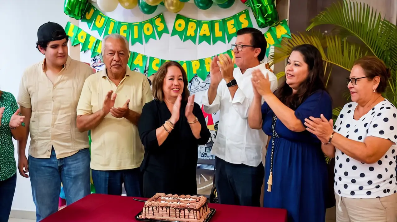 Cuestionan a magistrado de Campeche por festejo familiar en sede del Poder Judicial