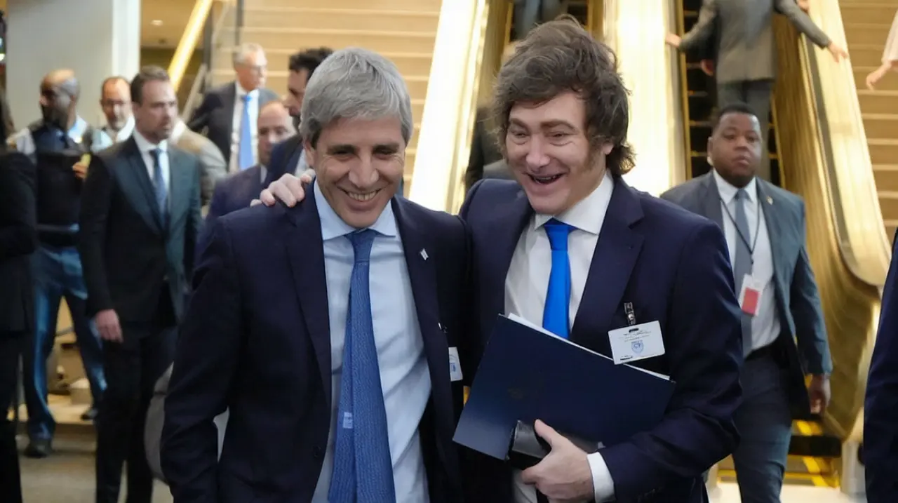 Julio cerró con superávit fiscal y el Gobierno quedó más cerca de la meta anual