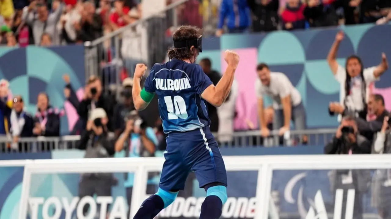 Villeroux firmó cuatro goles en el estreno de Francia y encendió la Eurocopa de cécifoot