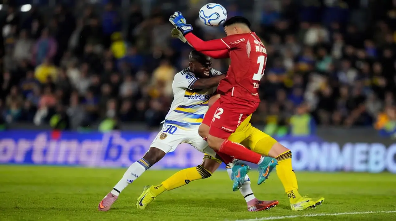 Enner Valencia debutó en Boca en la goleada que aseguró el pase a cuartos