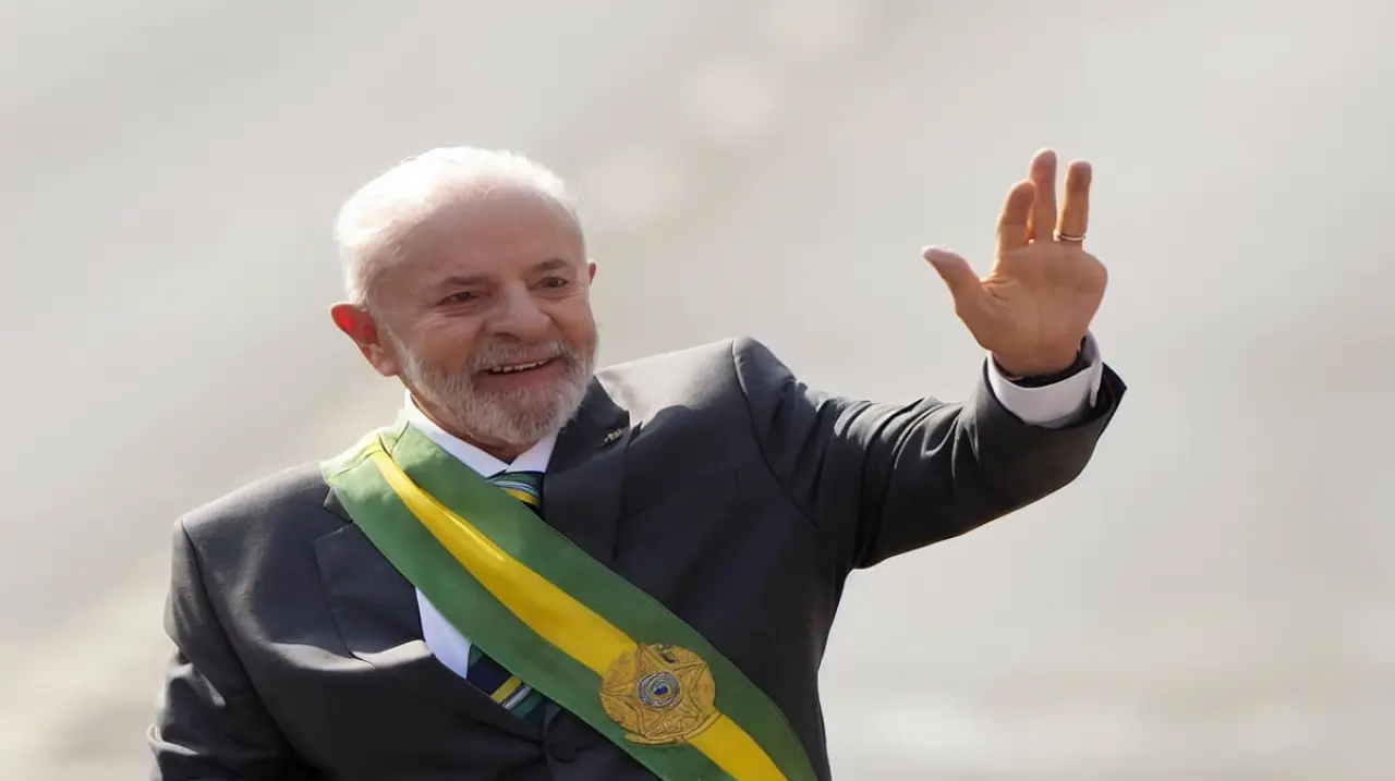 Lula impulsa la exploración petrolera en el norte de Brasil y la vincula al futuro del país