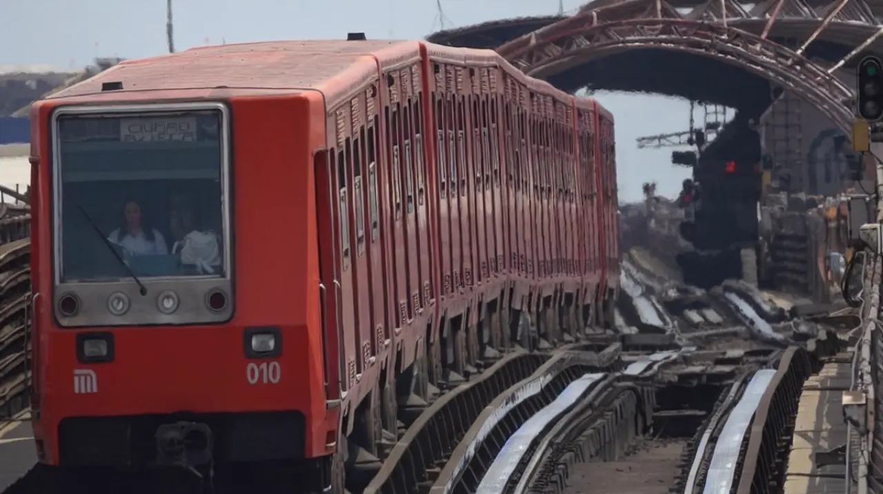 Metro y Metrobús arrancan operaciones con normalidad este 18 de agosto
