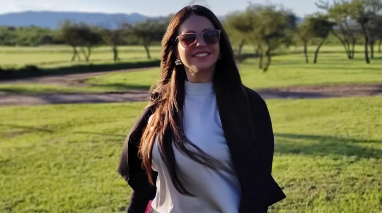 De una mastitis persistente a un cáncer de mama poco frecuente: el recorrido de Daniela Vega y su lección de escucha corporal