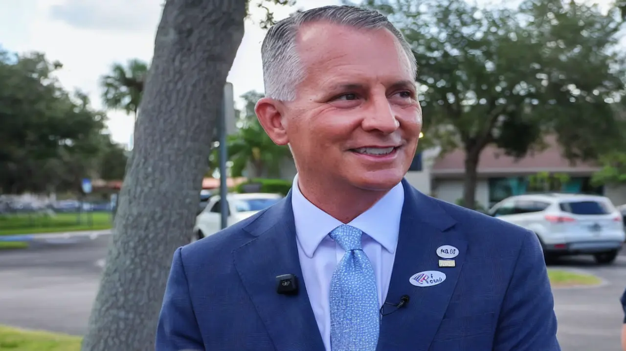 David Jolly ganó las primarias demócratas en Florida y competirá por la gobernación