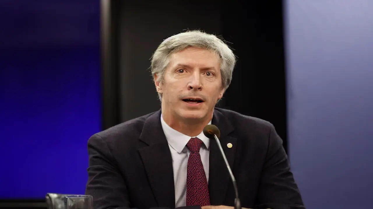 Bausili ratificó que la política monetaria seguirá contractiva