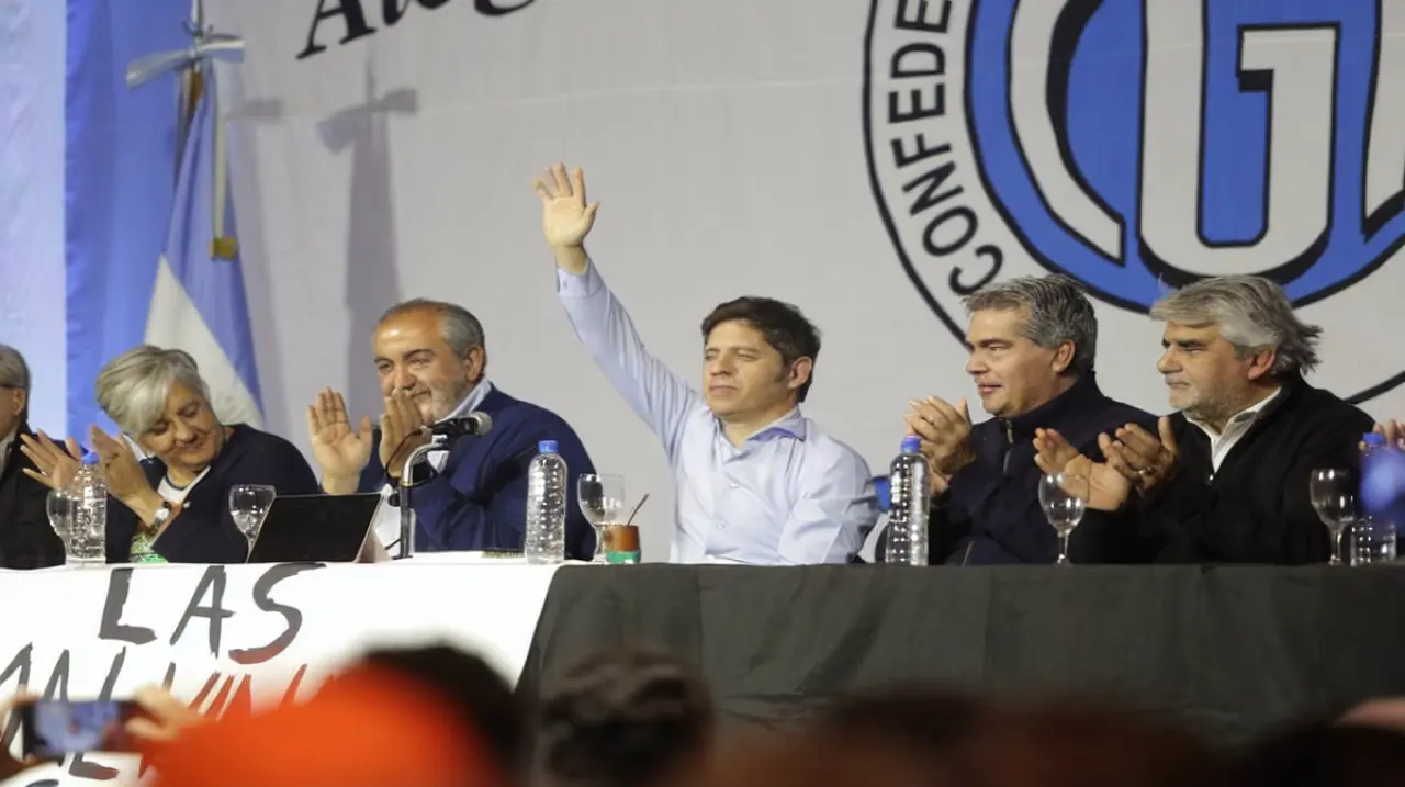 Kicillof hizo campaña en Chaco y cargó contra Milei por la economía: “¿Qué macro va a andar bien si a la gente no le alcanza?”