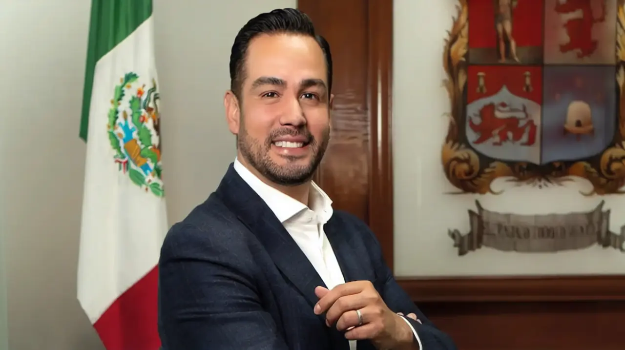 Allan León Aguirre denuncia a periodista que investigó contratos públicos en León