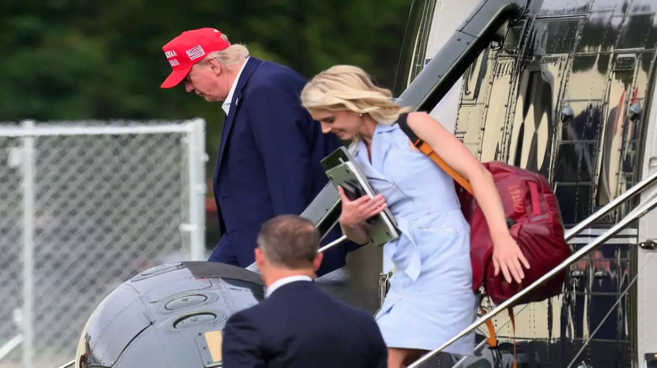 Natalie Harp, la asistente que se convirtió en la sombra más leal de Trump