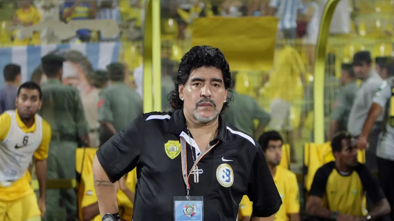 Maradona: la fiscalía pidió allanar la prepaga por una confusión en las historias clínicas