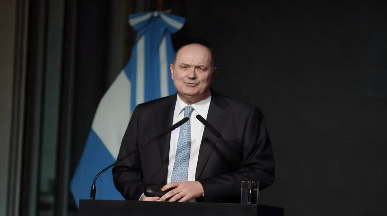 Sturzenegger defendió las reformas y sostuvo que Milei será reelecto en 2027