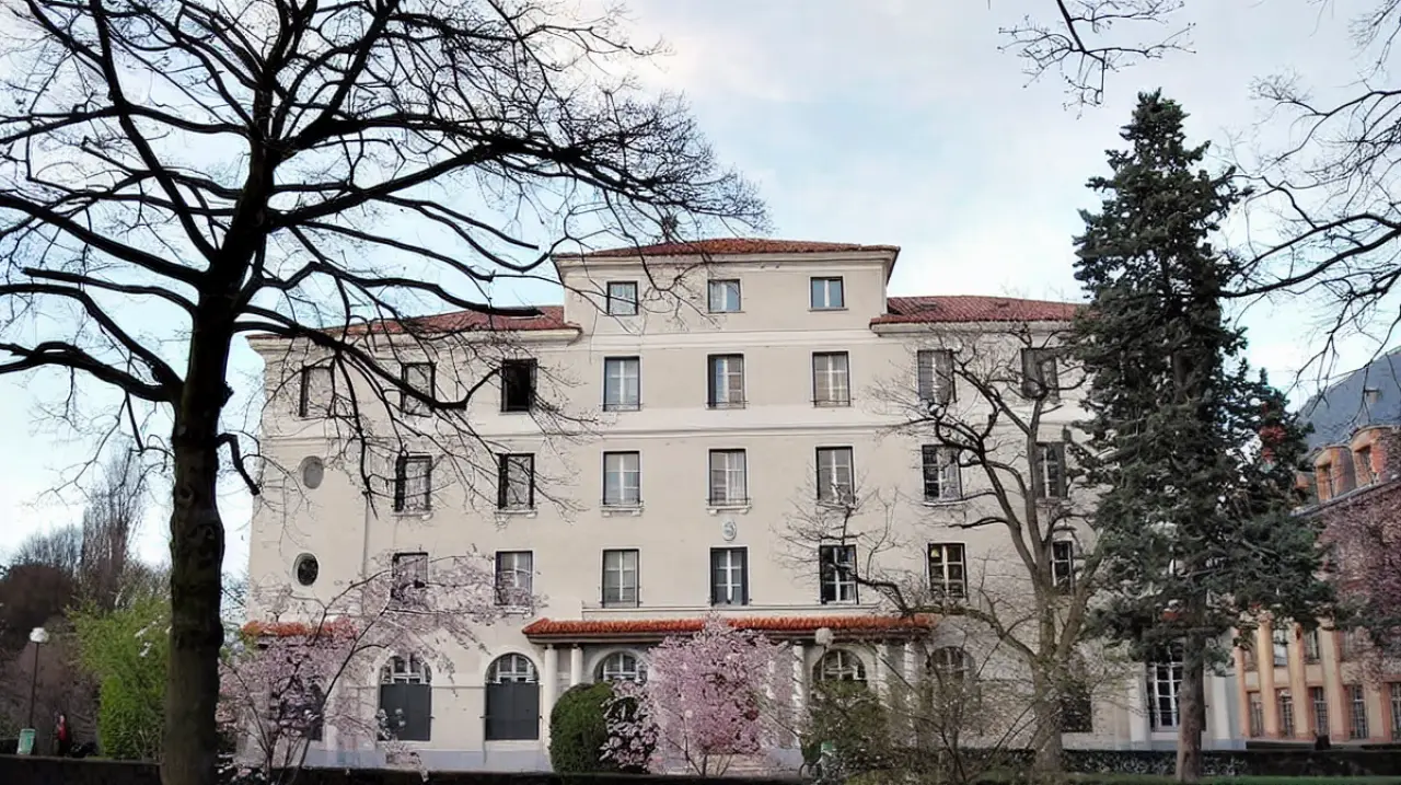 París pide investigar la gestión de la Casa Argentina y exige garantías institucionales