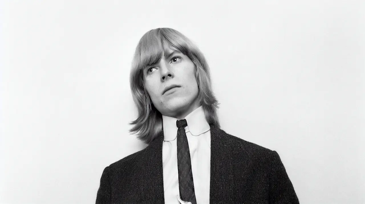 A los 18 años, David Bowie vuelve a escena con una demo inédita grabada como Davie Jones
