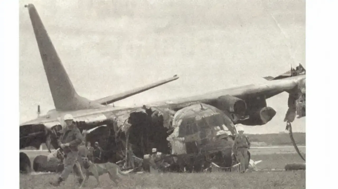 Raúl Cuello, el gendarme de 19 años que regresó al avión en llamas para rescatar a sus compañeros