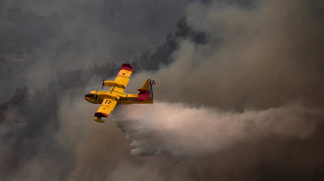 Muere en Santiago un subteniente del Ejército del Aire desplegado contra los incendios
