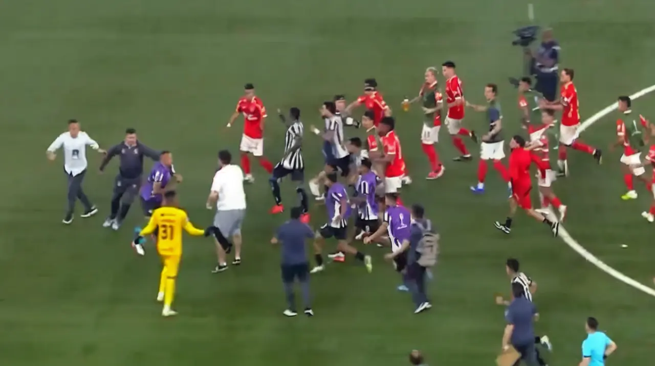 Tensión en Río tras la eliminación de Botafogo: cruce entre jugadores y el técnico de Cienciano