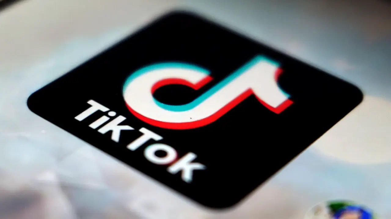 Senadores de EE.UU. exigen explicaciones a TikTok por una prueba que habría expuesto a un adolescente a contenido suicida