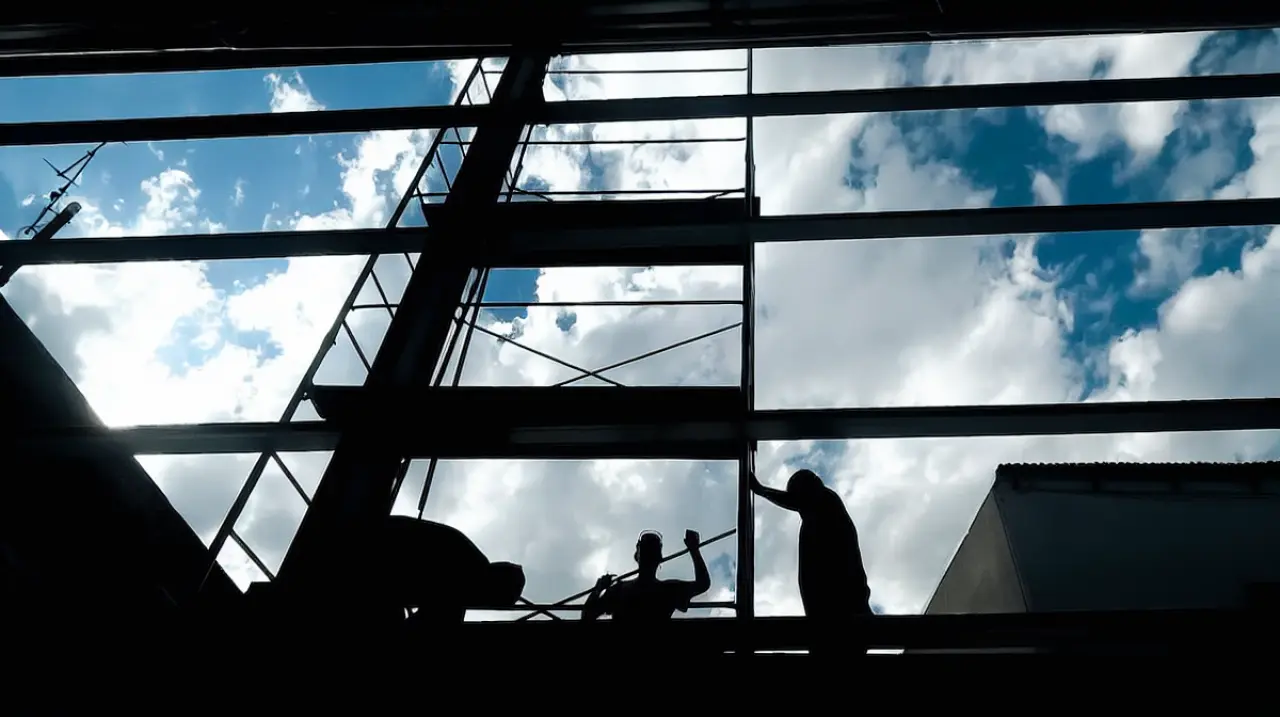 La construcción se estabiliza, pero el costo en dólares recorta la rentabilidad inmobiliaria en CABA
