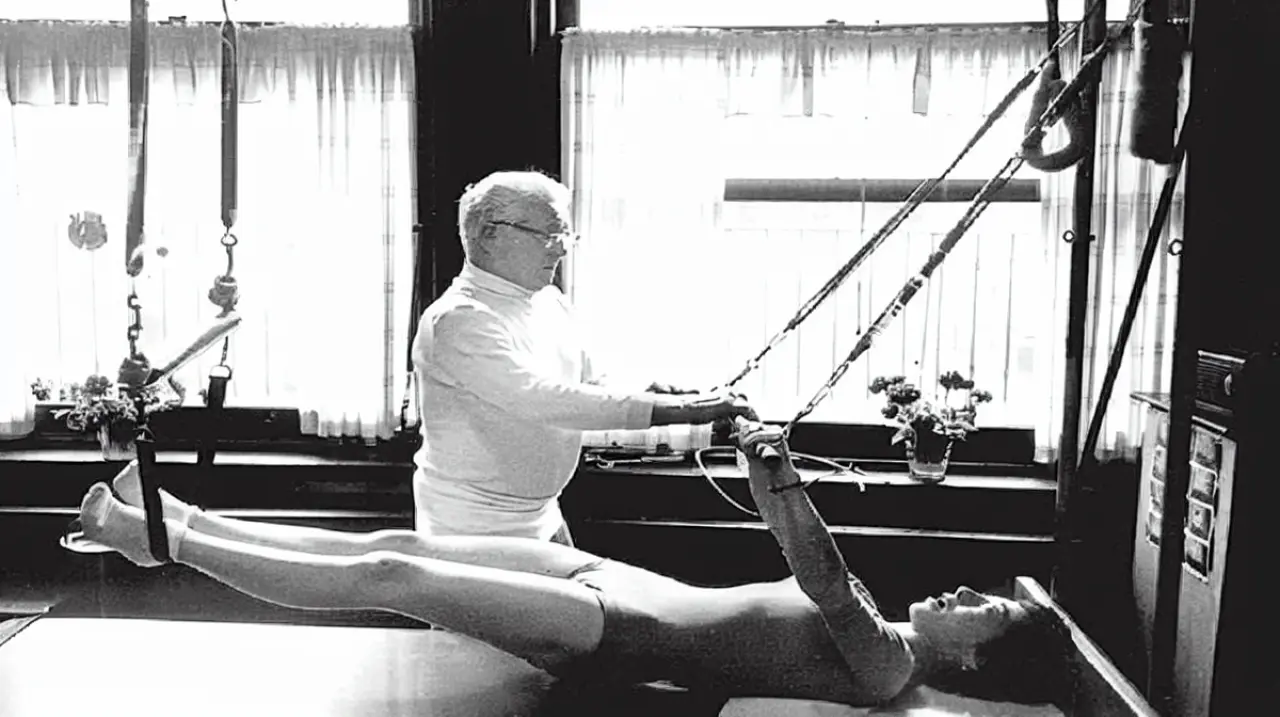 Pilates y cadenas miofasciales: por qué la disciplina sigue creciendo