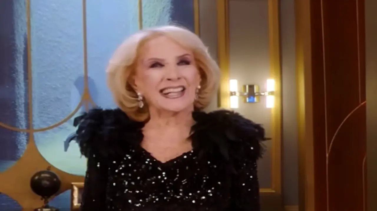 Mirtha Legrand deslumbró con su look y fue tajante sobre una serie sobre su vida