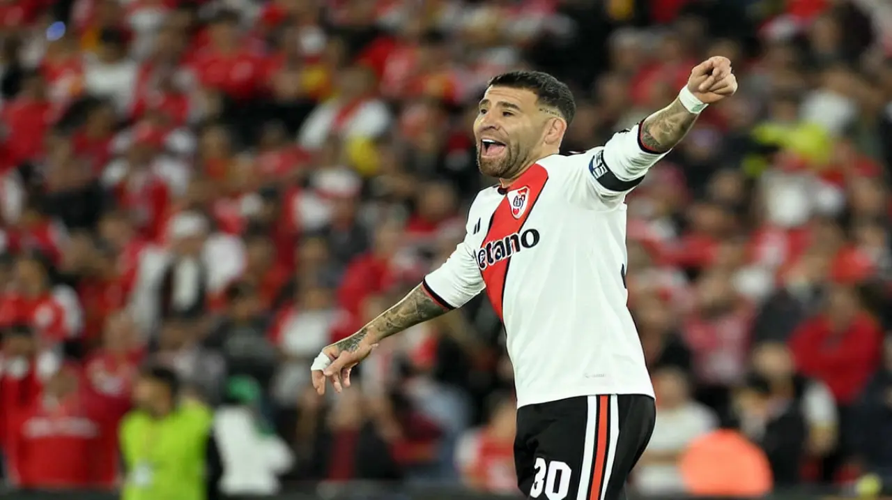 River y Vélez se enfrentan en el Monumental: horario, TV y formaciones probables