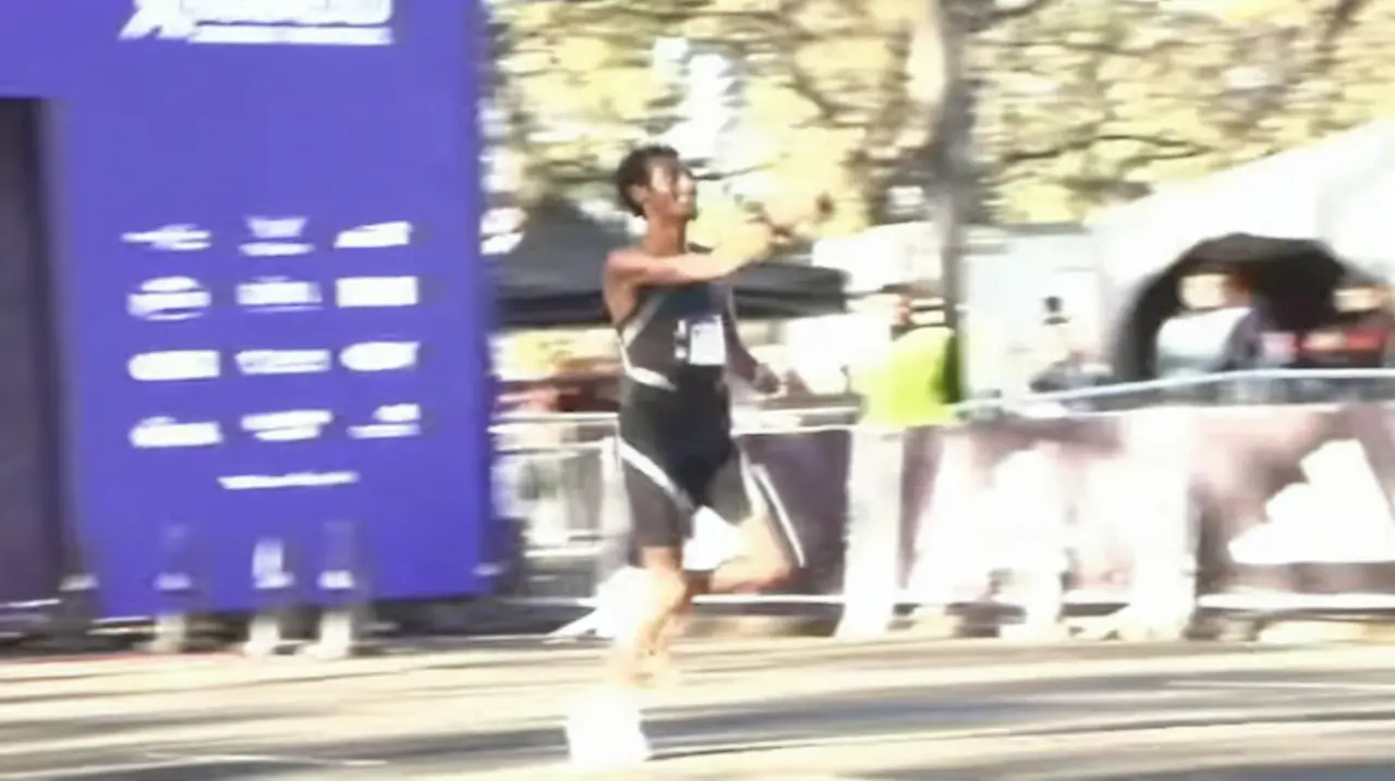 Kejelcha bate el récord mundial de media maratón en Buenos Aires