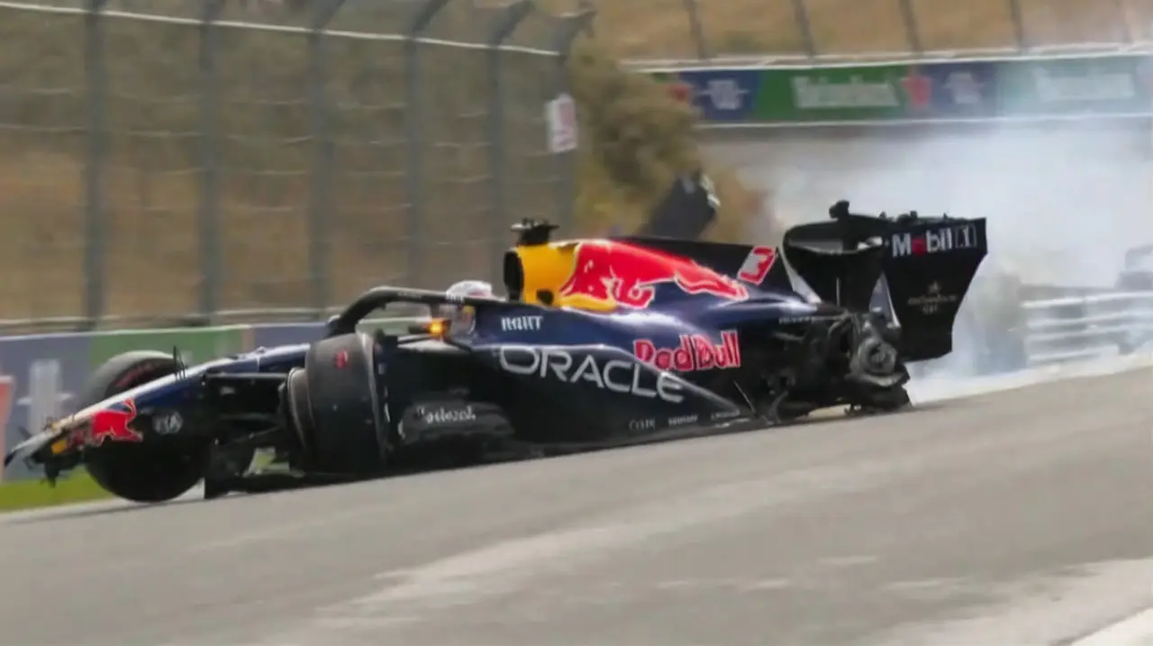 Verstappen se despistó en Zandvoort y provocó una bandera roja en el GP de Países Bajos