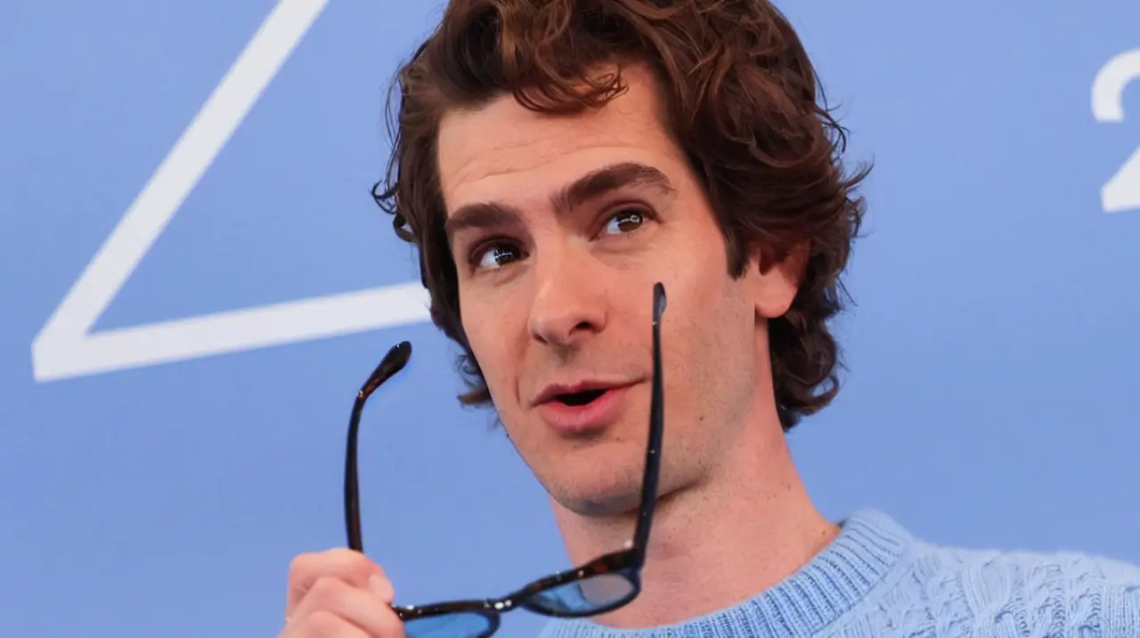 Andrew Garfield tiene una cuenta secreta de Instagram y critica el efecto del tiempo de pantalla