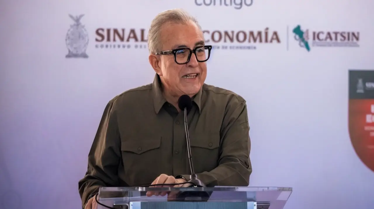 Rocha Moya vuelve a pedir licencia indefinida y el Congreso de Sinaloa la aprueba por unanimidad