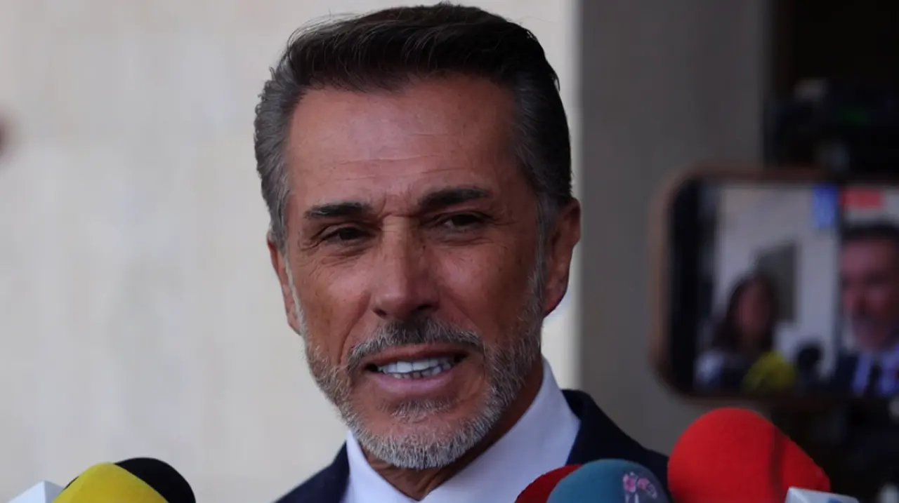 Sergio Mayer solicita otra licencia como diputado federal y crecen las especulaciones sobre un reality