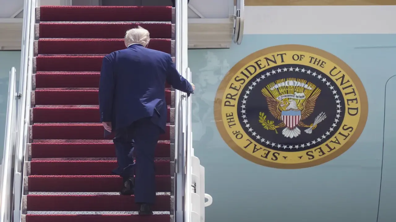 Trump viajará a Irlanda para asistir a un torneo de golf en su campo de Doonbeg