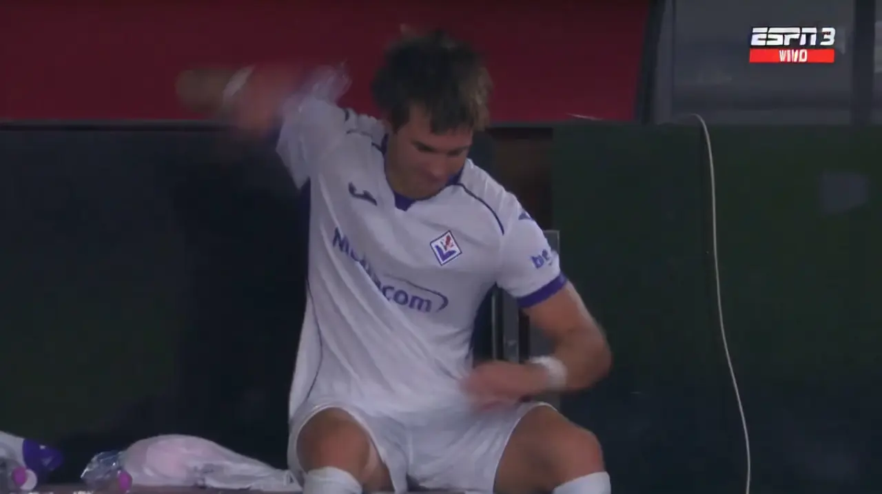 Mastantuono debutó en la Serie A con enojo en la goleada de la Fiorentina ante Roma