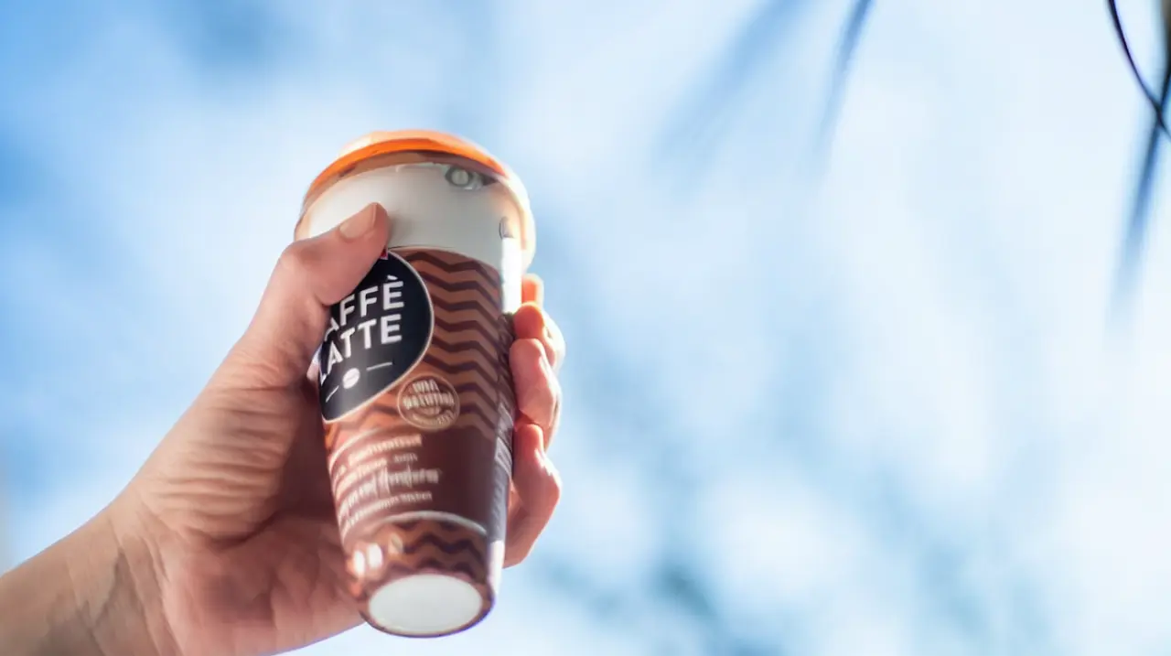 La OCU alerta sobre los cafés fríos del supermercado: azúcar, aditivos y calorías al alza