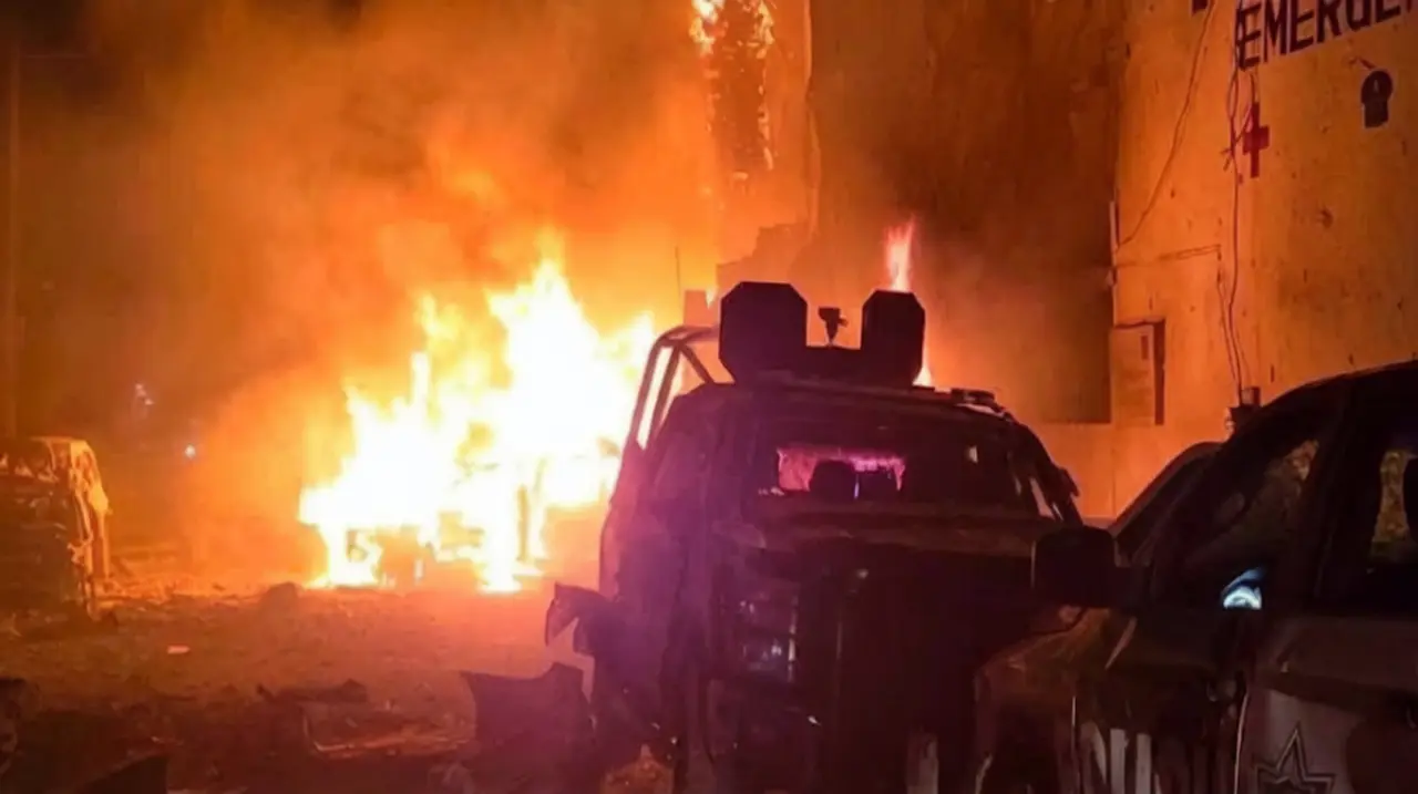 Explota un artefacto frente a la comandancia de Ojocaliente y deja seis civiles heridos