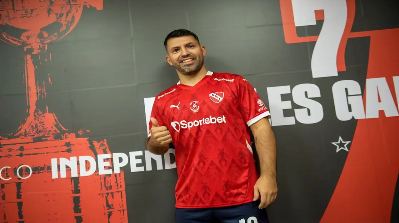 Agüero reveló a qué entrenador buscaría Nakis para Independiente
