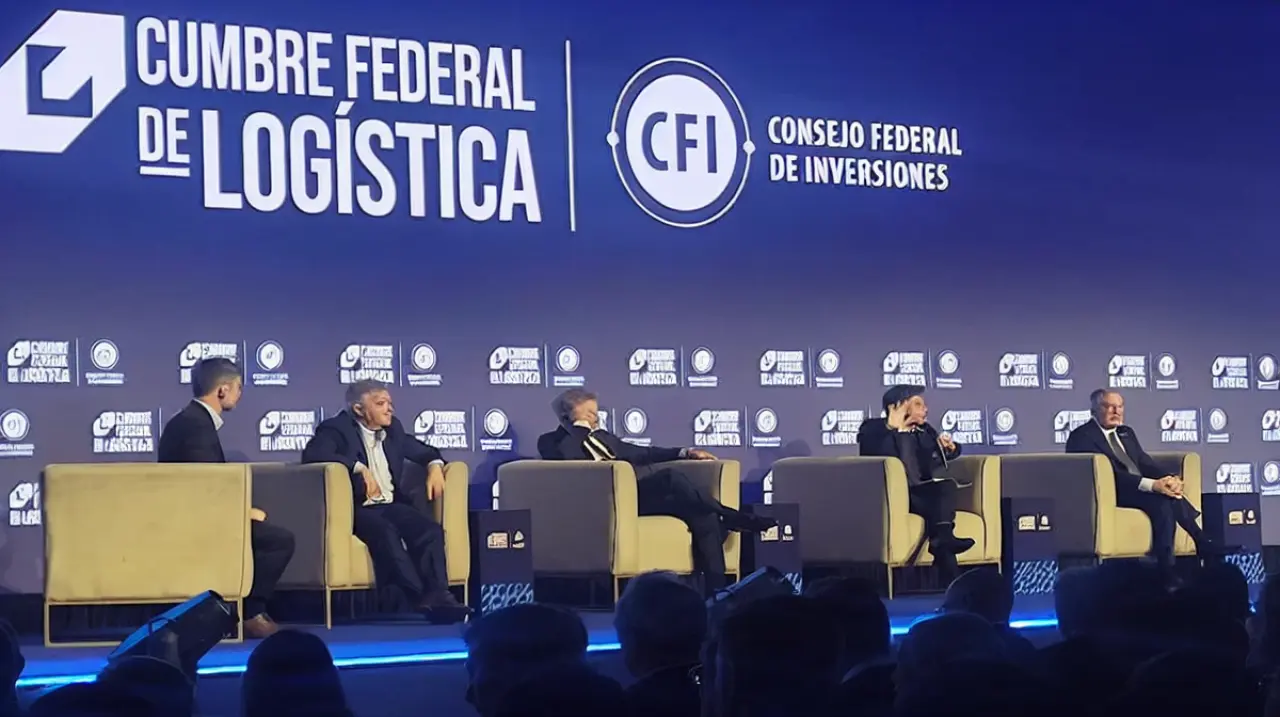 Los gobernadores reclamaron obras de infraestructura y Santilli advirtió sobre un eventual regreso del kirchnerismo