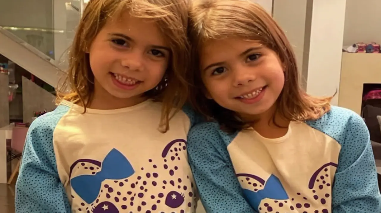Charis y Bella Defederico celebraron sus 13 años con un mensaje de Cinthia Fernández