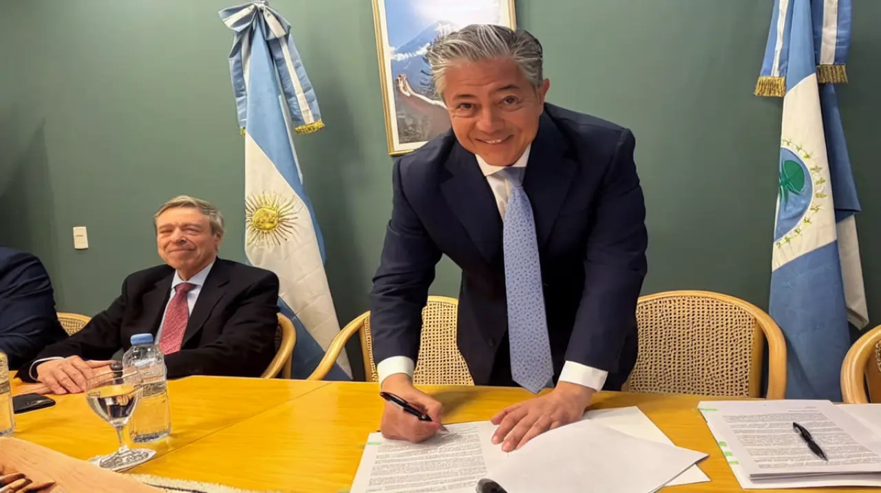 Neuquén: Figueroa dio negativo en el narcotest obligatorio para funcionarios