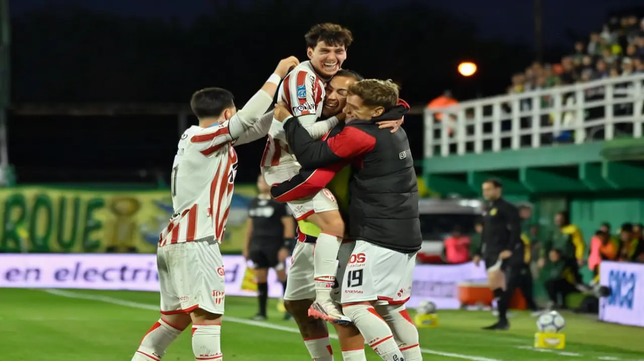 Instituto venció a Defensa y Justicia y se consolidó como líder del Clausura