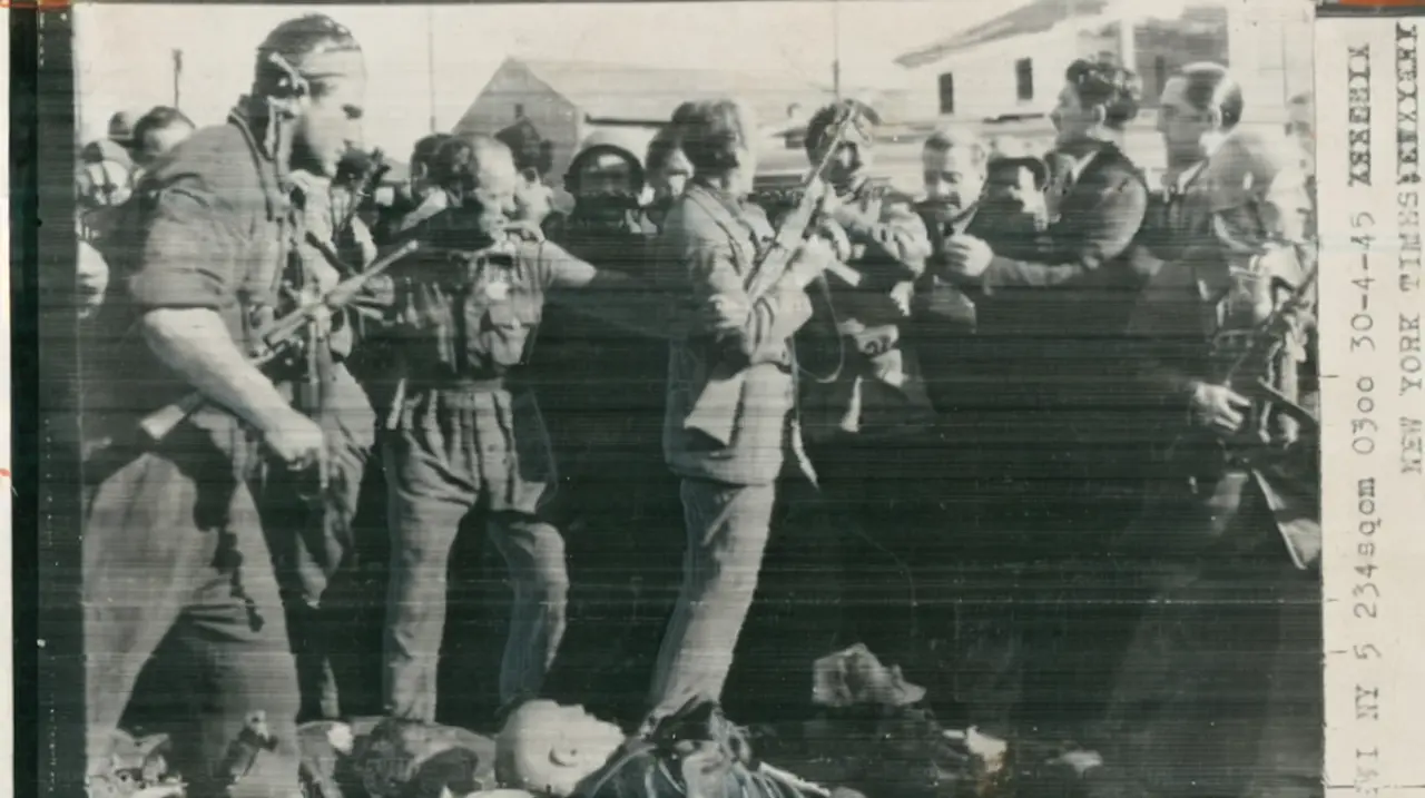 La odisea de una fotografía que confirmó la muerte de Mussolini