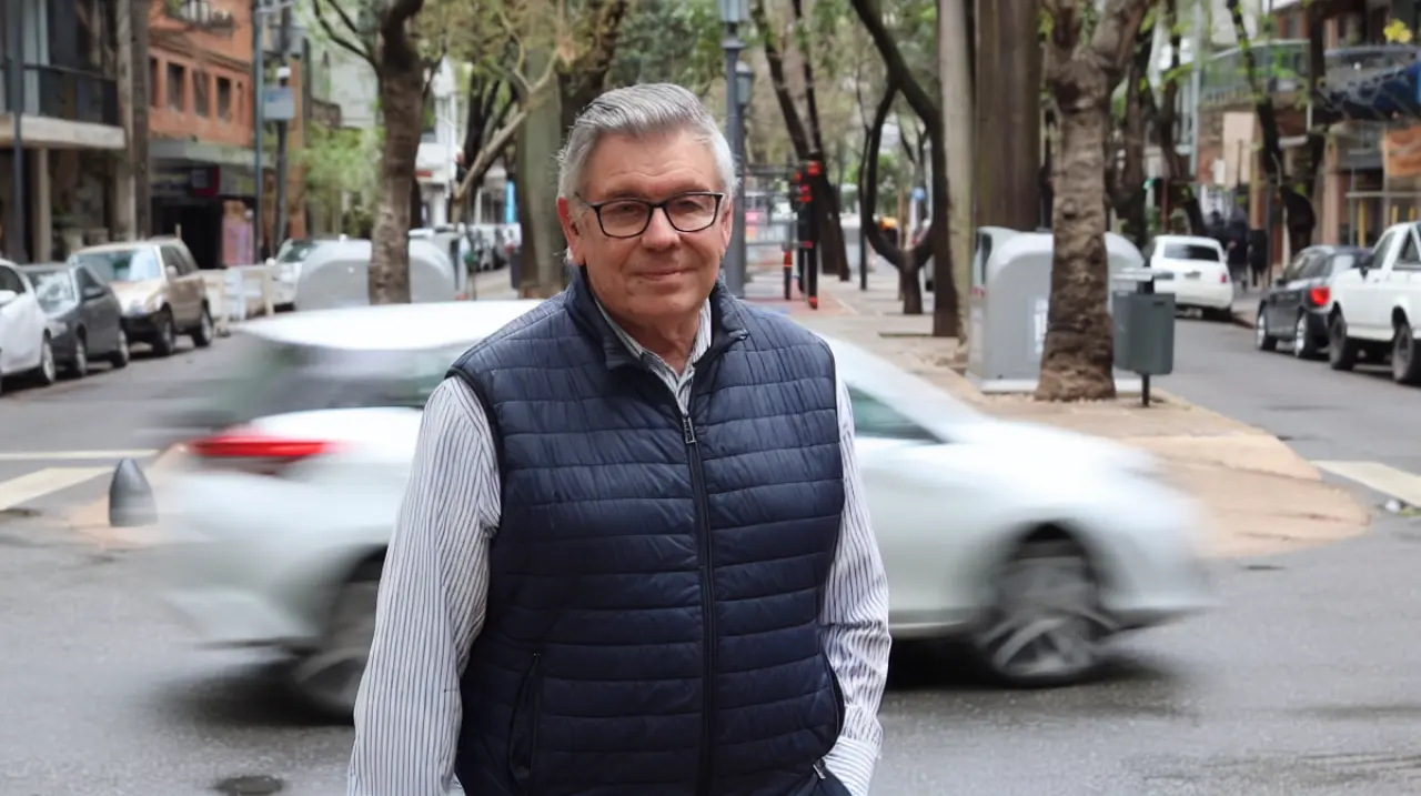 Fernando Tornello: “Con un buen auto, Colapinto estaría ganando carreras”