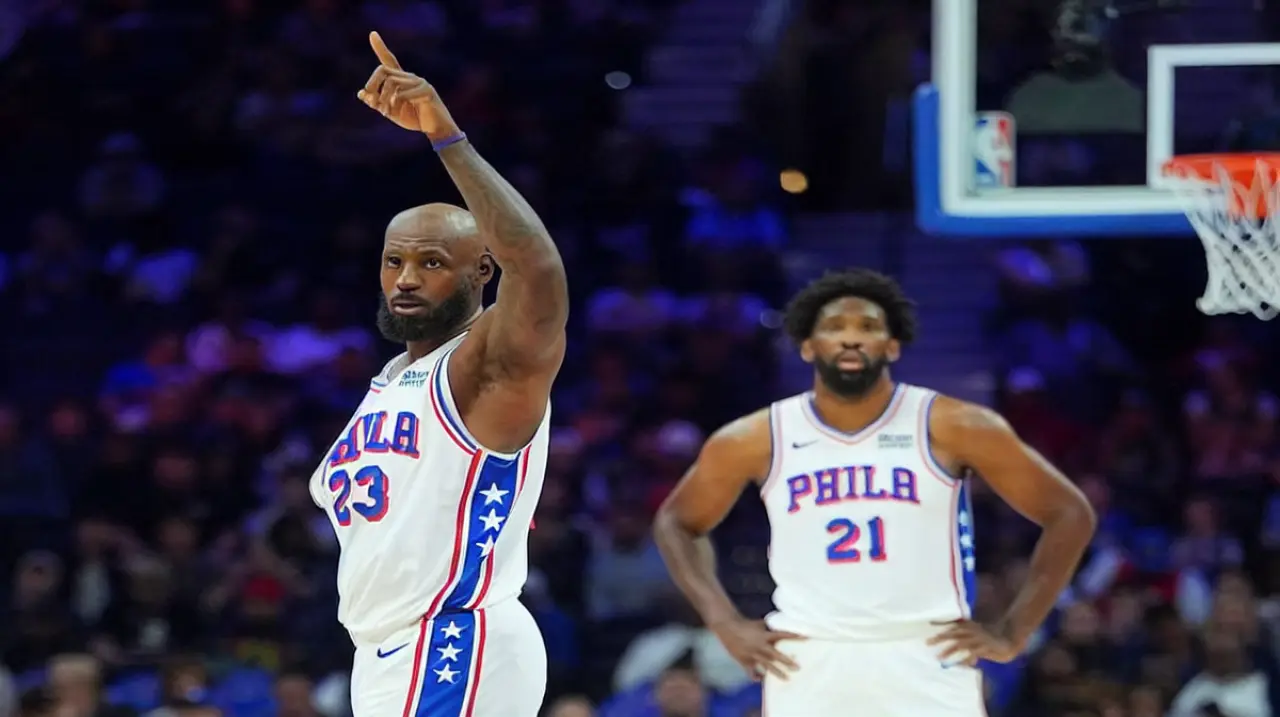 LeBron James inicia su última temporada con Philadelphia y persigue el quinto anillo