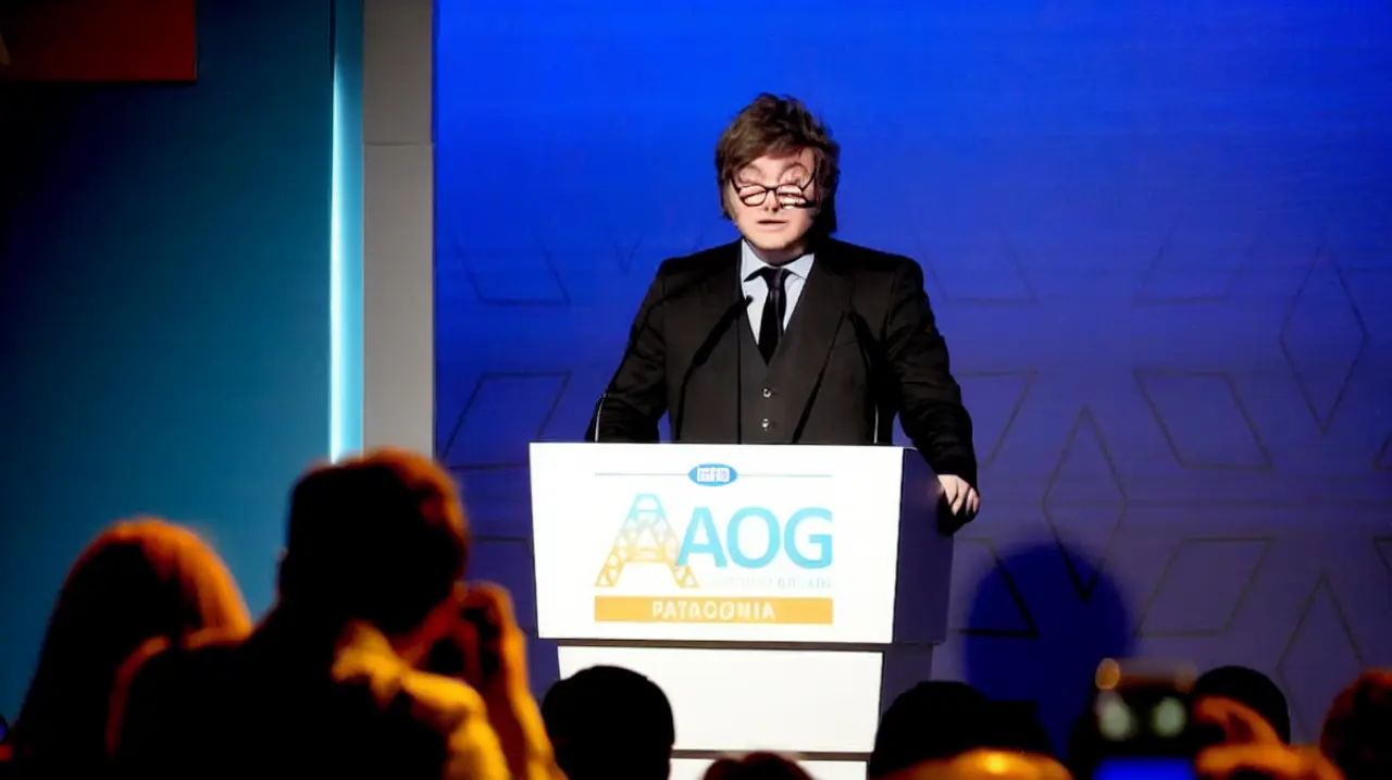 Milei defendió el crecimiento energético mientras el Gobierno enfrenta frentes económicos y políticos