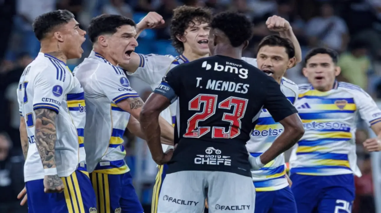 Ángel Romero cuestionó a Thiago Mendes tras la polémica por el escudo de Boca
