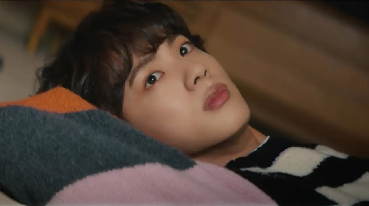 Jin: del colectivo a la cima del pop coreano
